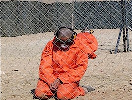 Presos en Guantánamo enfrentarán juicios militares